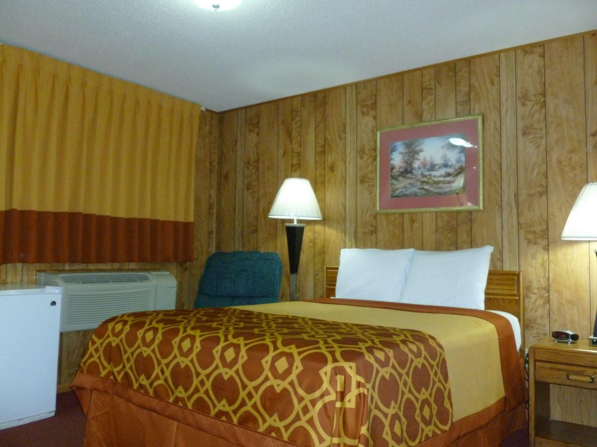 Royal Rest Motel Chariton Exterior photo
