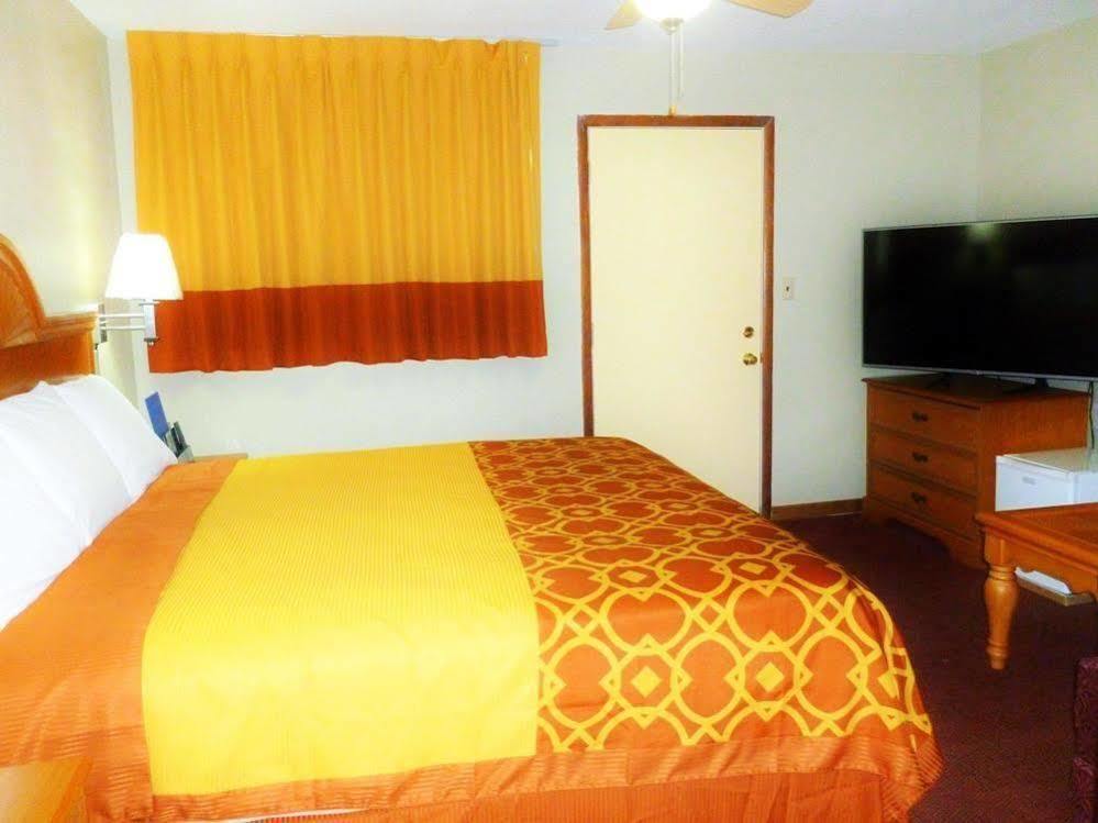 Royal Rest Motel Chariton Exterior photo